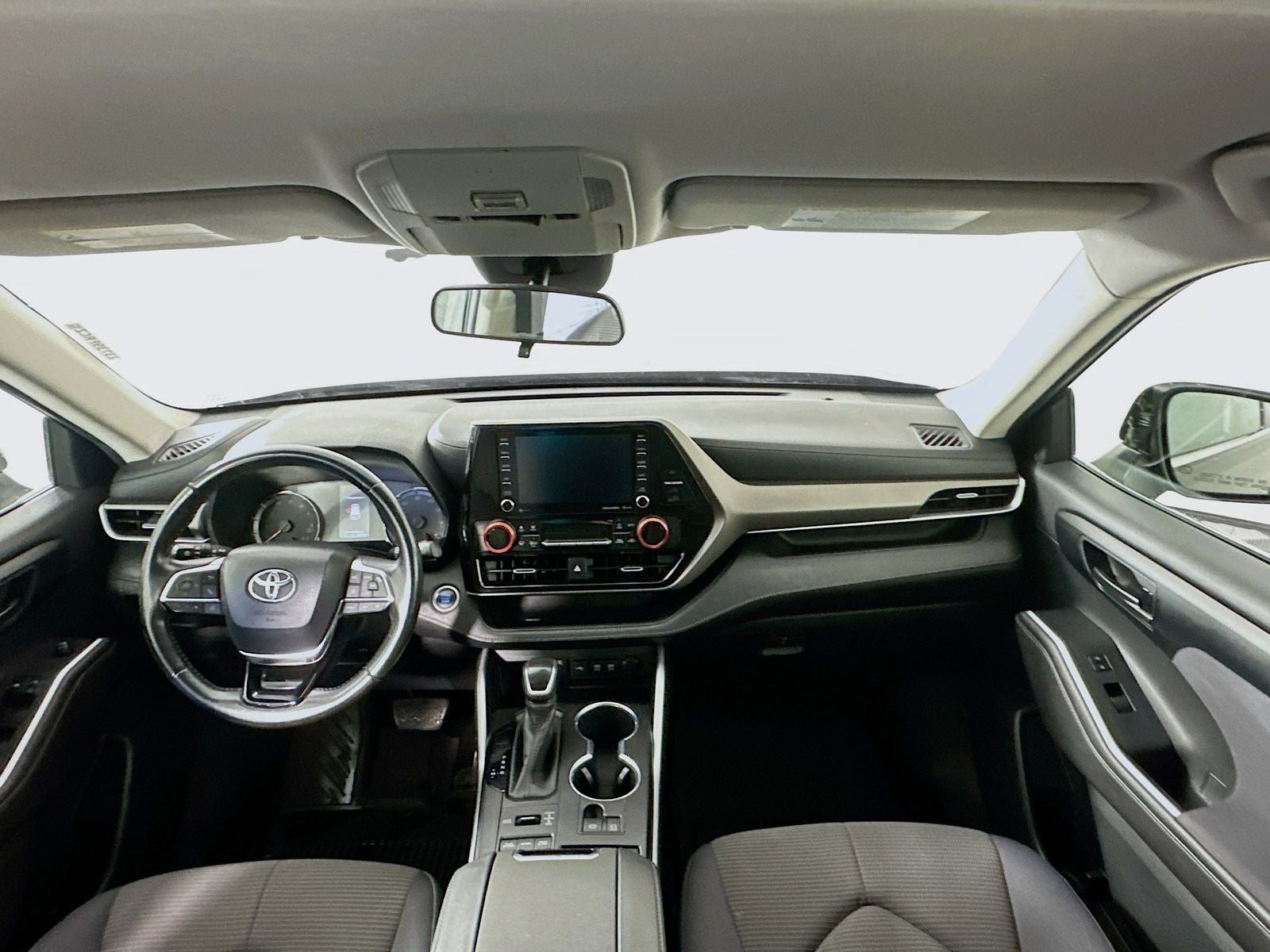 2020 Toyota Highlander LE