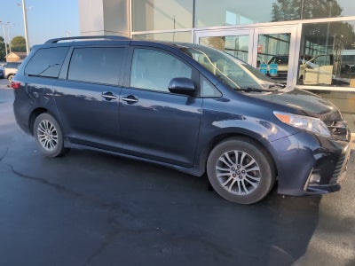 2019 Toyota Sienna XLE Premium 8 Passenger