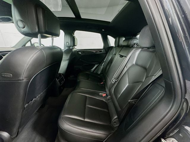 2018 Porsche Macan Base