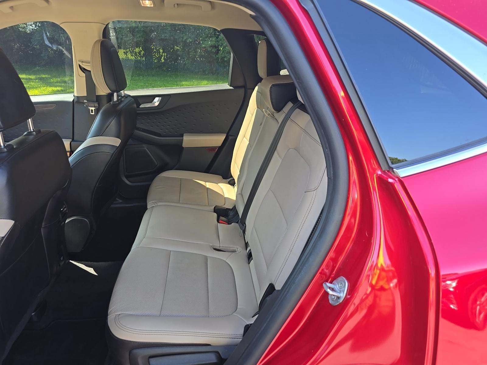 2020 Ford Escape Titanium