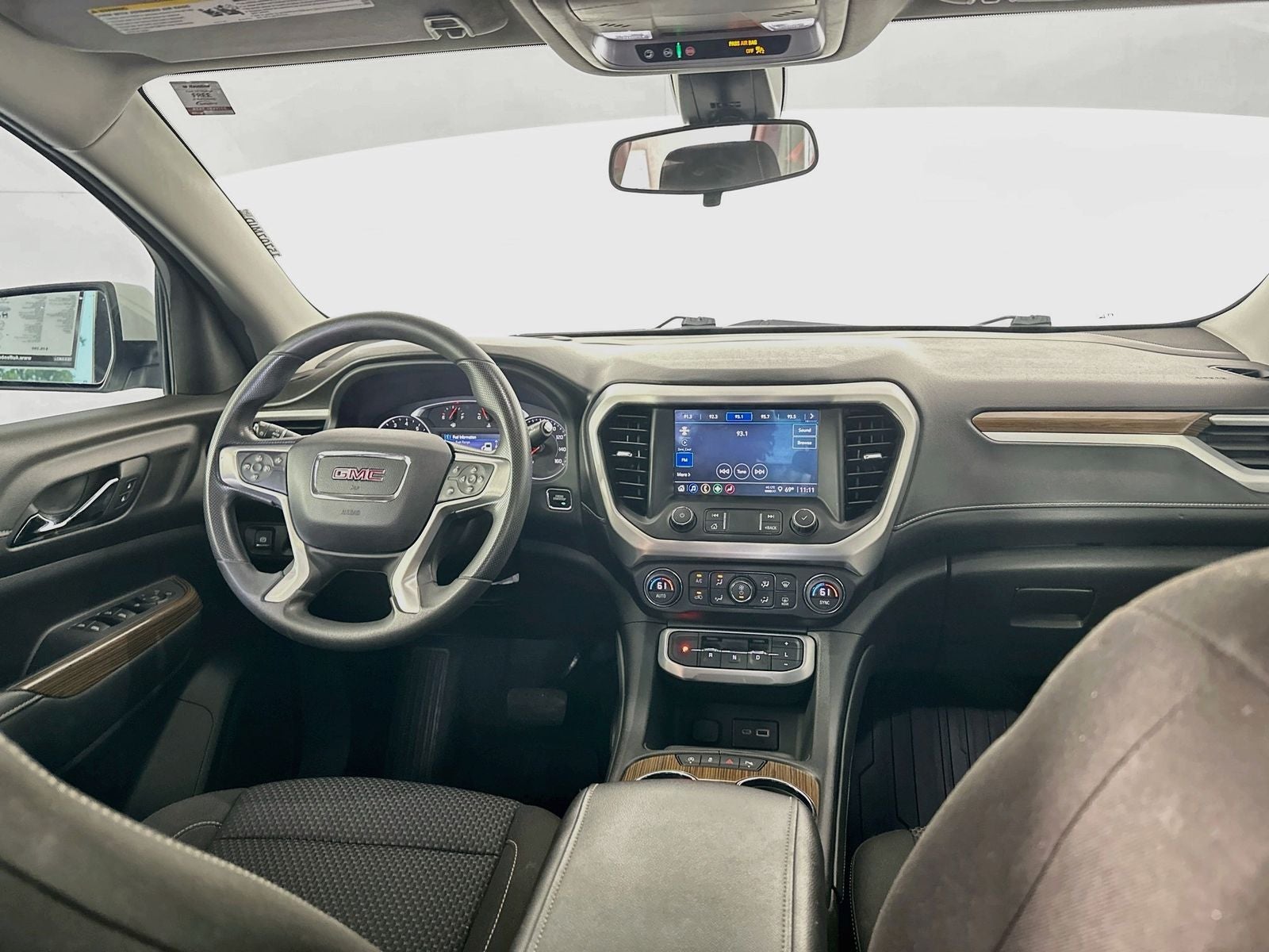 2022 GMC Acadia SLE
