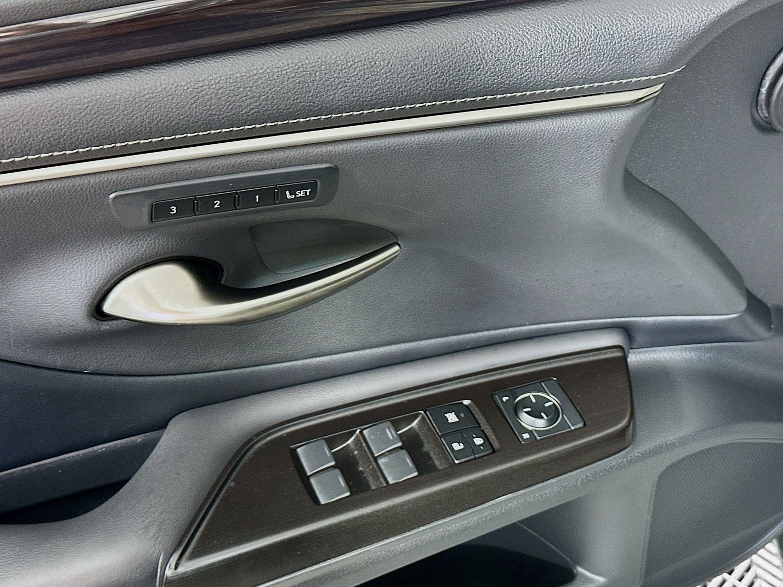 2019 Lexus ES 350