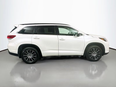 2018 Toyota Highlander SE