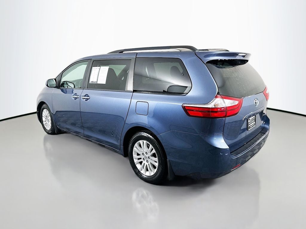 2017 Toyota Sienna L 7 Passenger