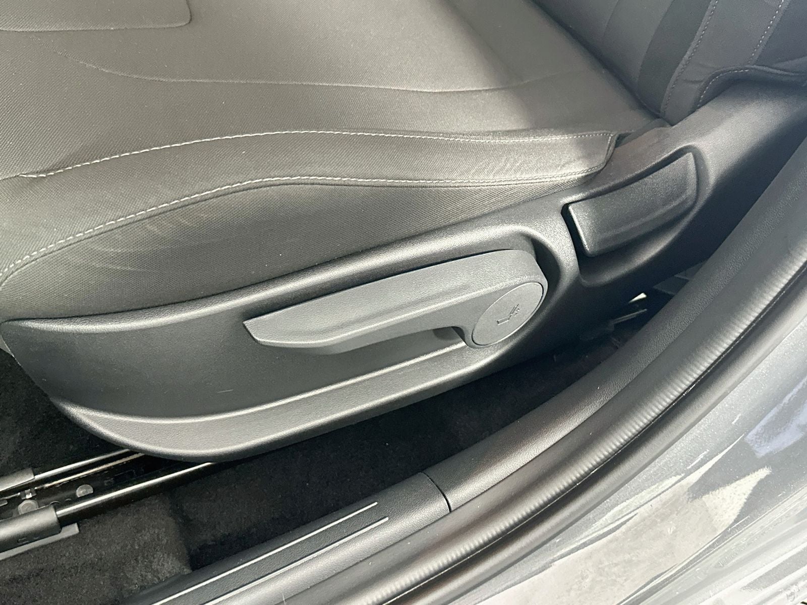 2023 Hyundai Elantra Hybrid Blue