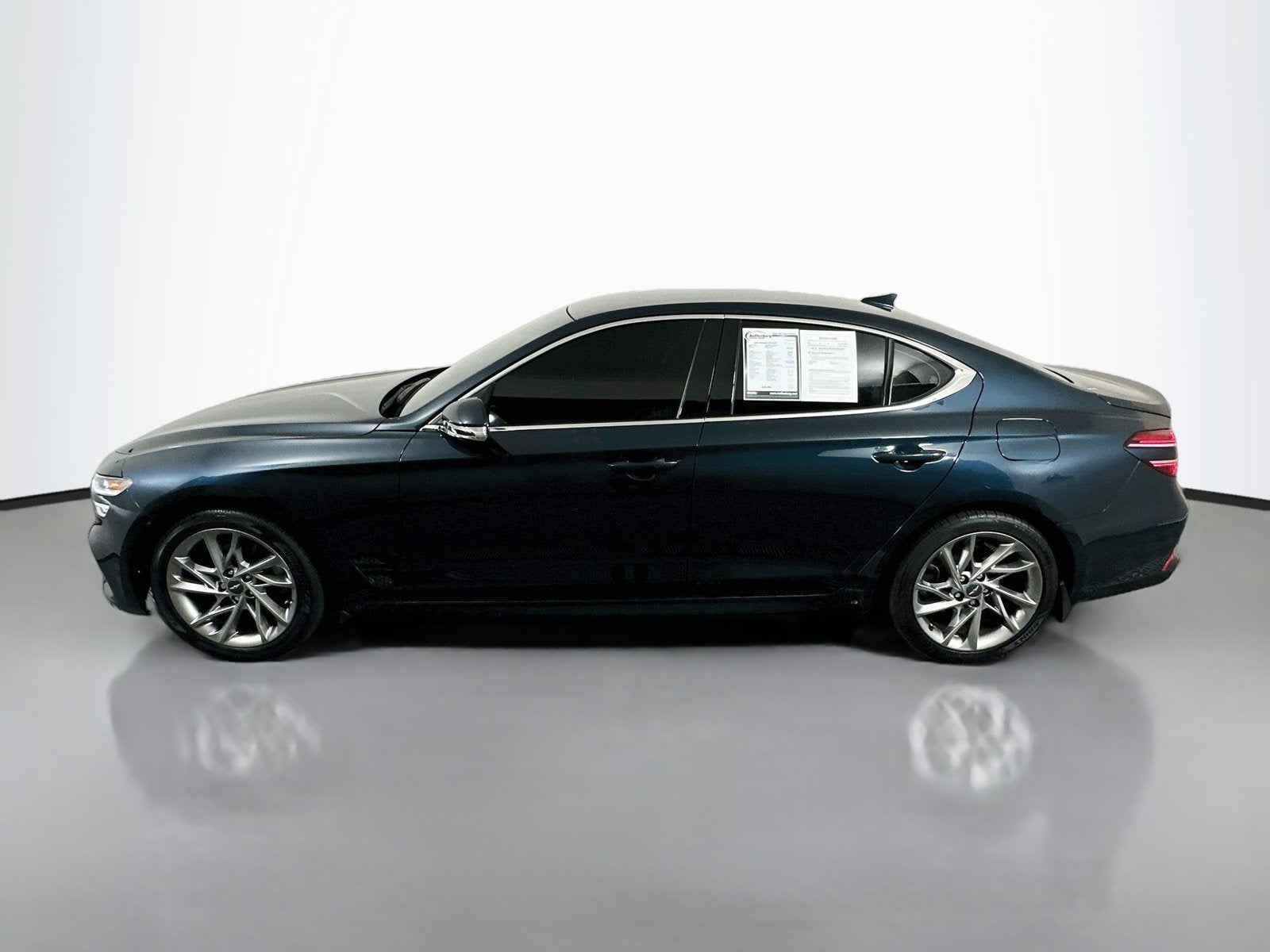 2022 Genesis G70 2.0T