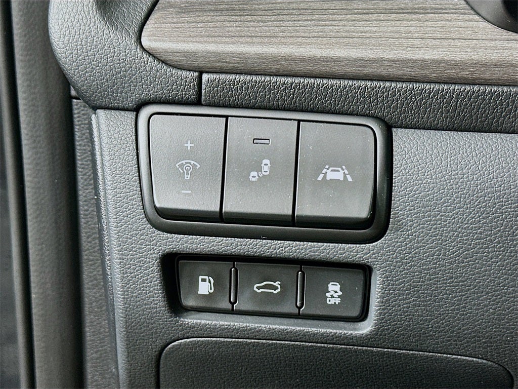 2020 Kia Cadenza Limited