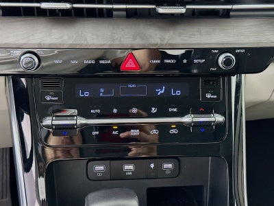 2023 Kia Carnival EX