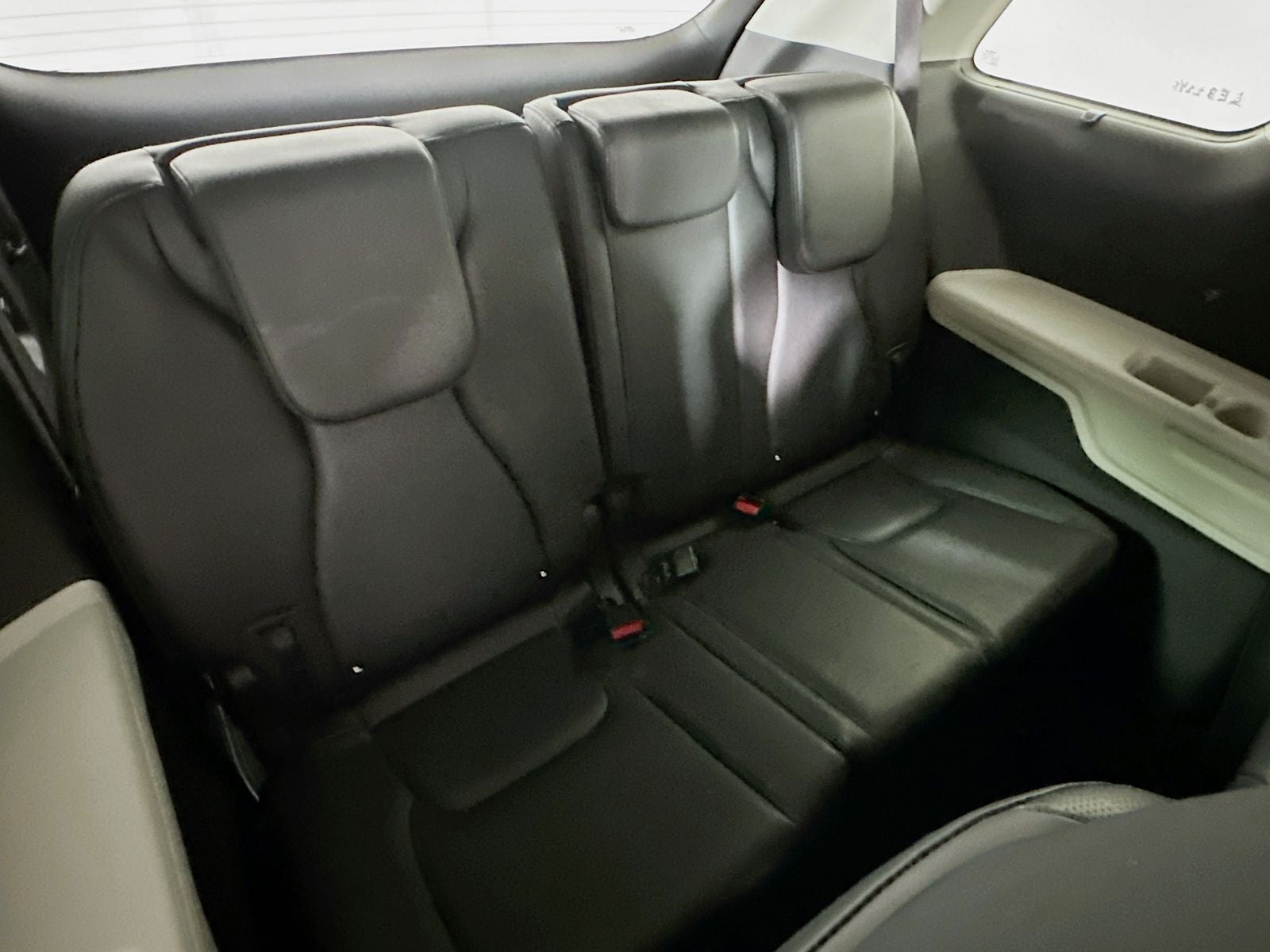 2023 Kia Carnival EX