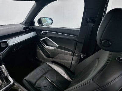 2021 Audi Q3 Premium quattro