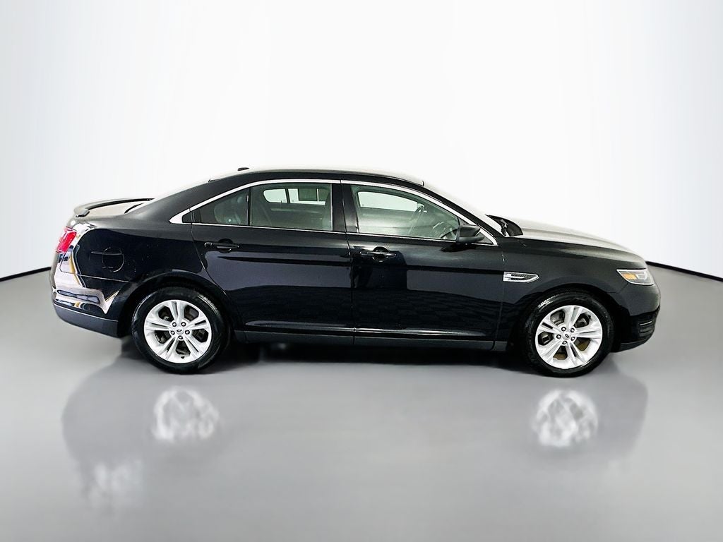 2018 Ford Taurus SEL