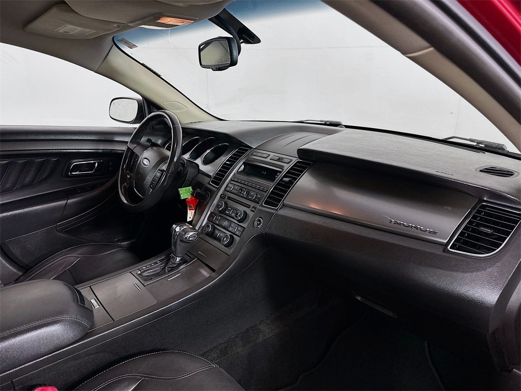 2011 Ford Taurus SEL