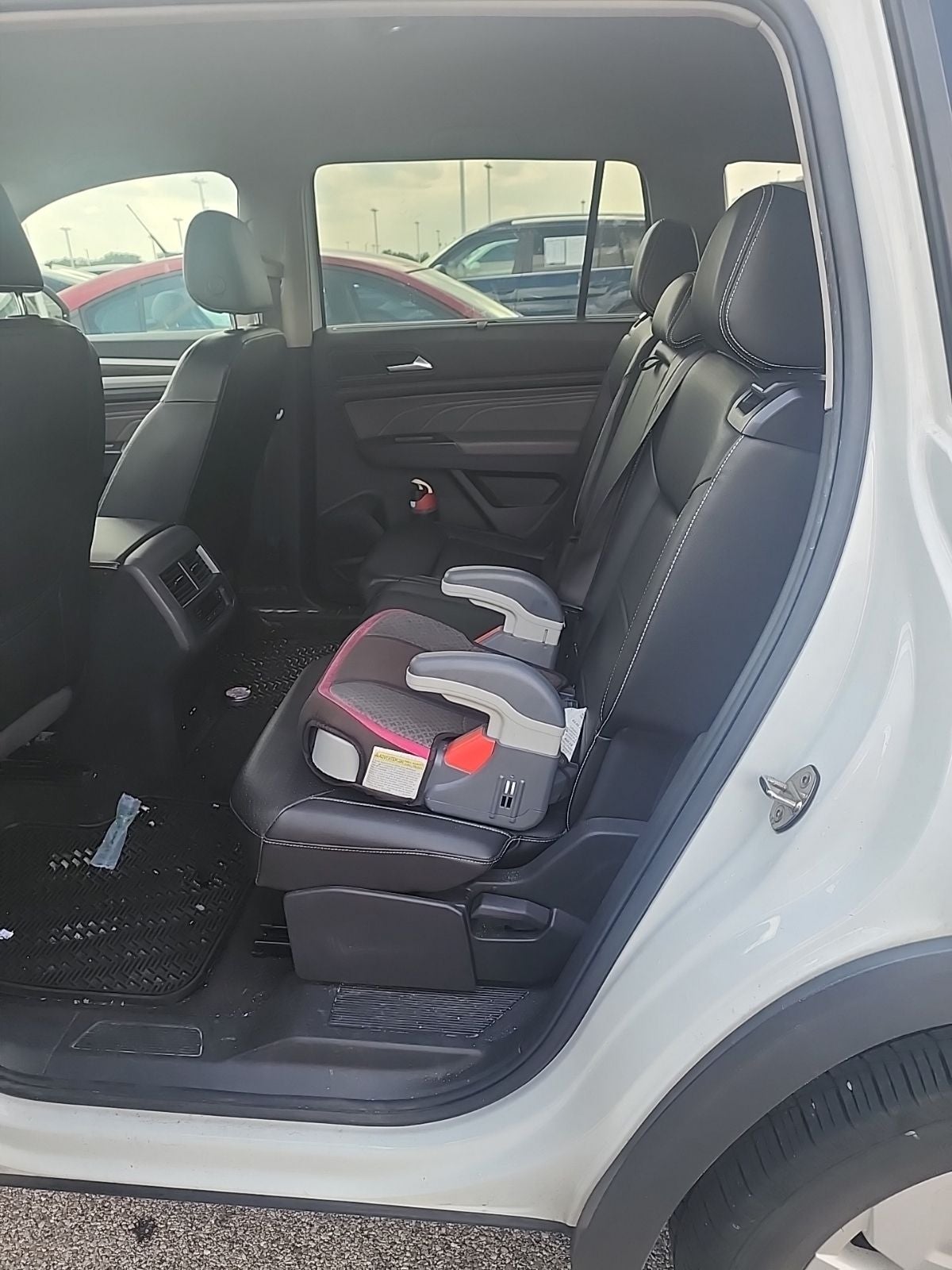 2022 Volkswagen Atlas 3.6L V6 SE w/Technology