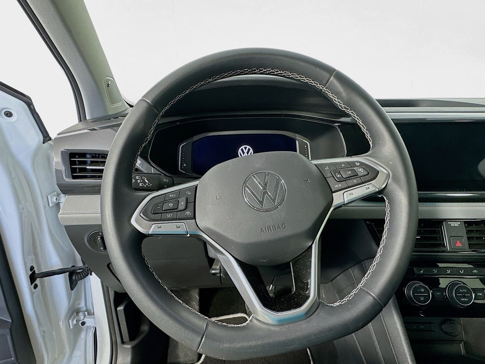 2023 Volkswagen Taos SEL