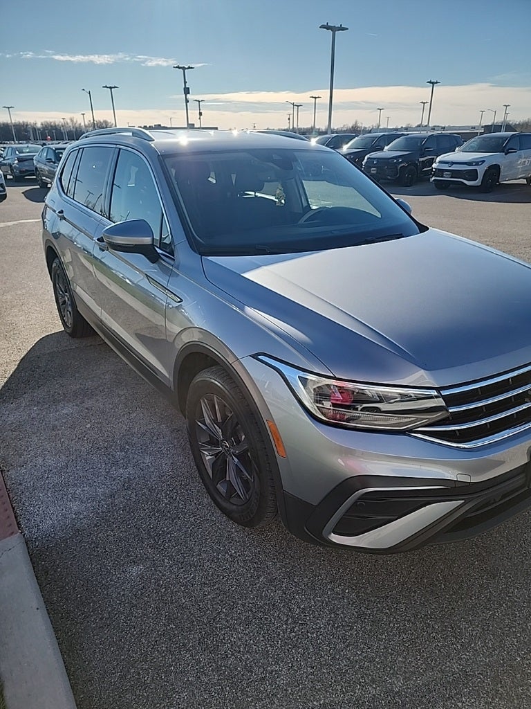 2022 Volkswagen Tiguan SE