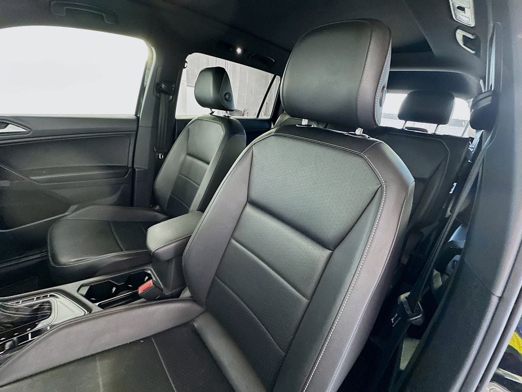2021 Volkswagen Tiguan SE R-Line Black