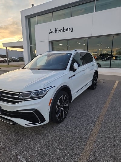 2023 Volkswagen Tiguan SEL R-Line