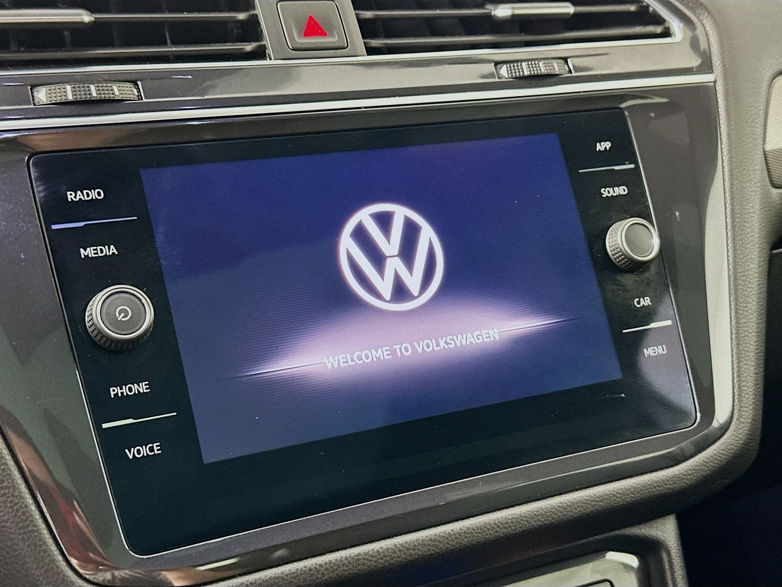 2023 Volkswagen Tiguan SE R-Line Black