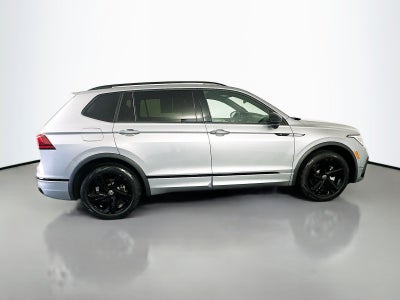 2023 Volkswagen Tiguan SE R-Line Black