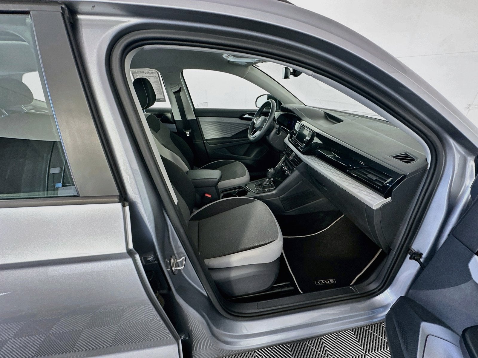 2023 Volkswagen Taos S