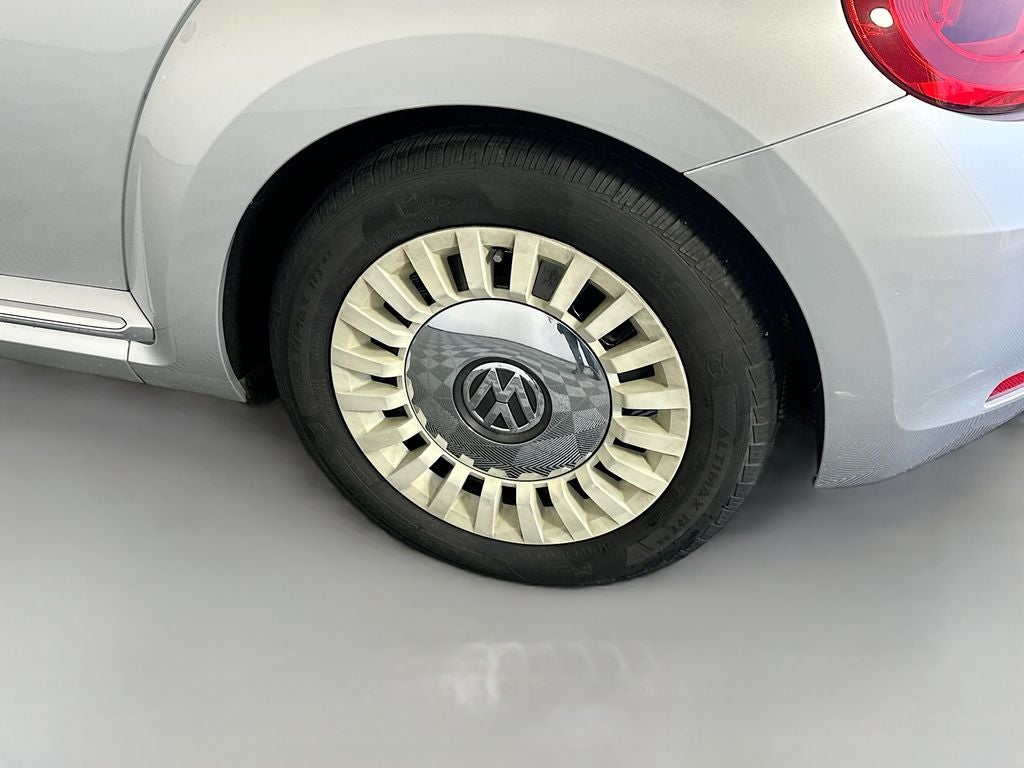 2013 Volkswagen Beetle Convertible 2.5L