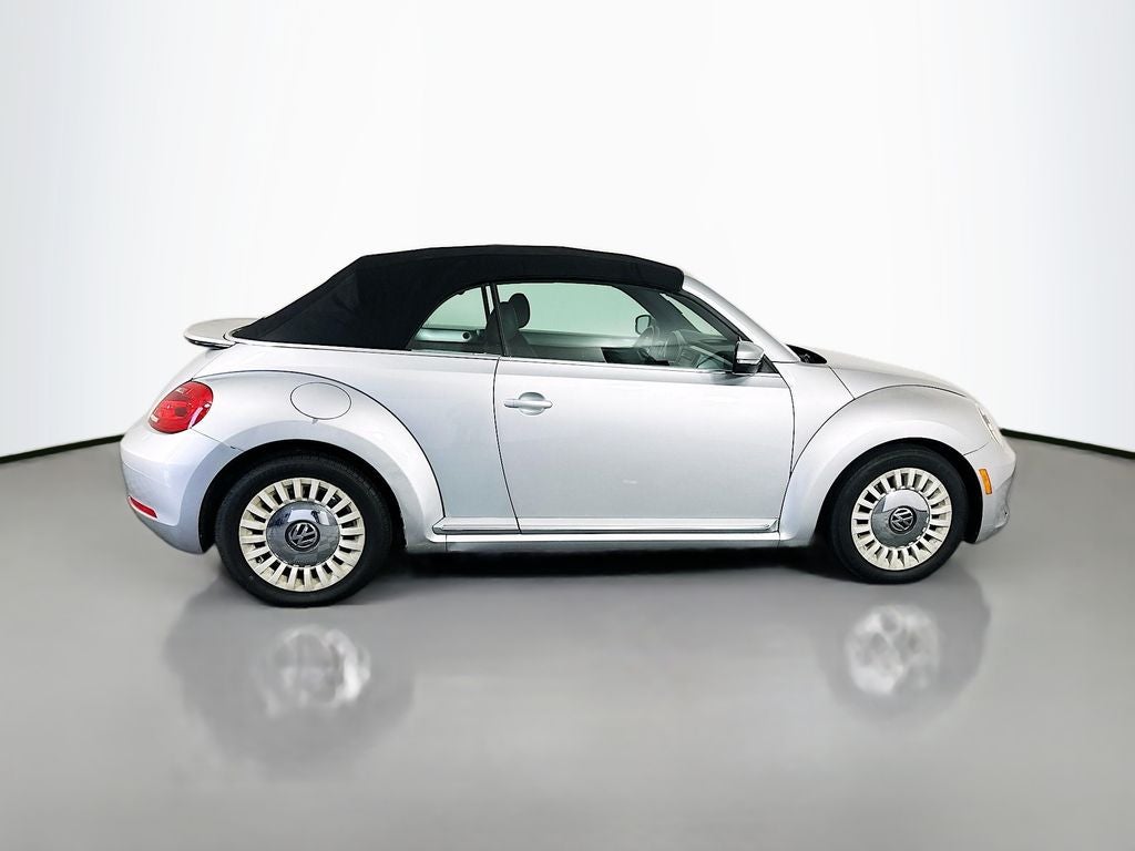 2013 Volkswagen Beetle Convertible 2.5L