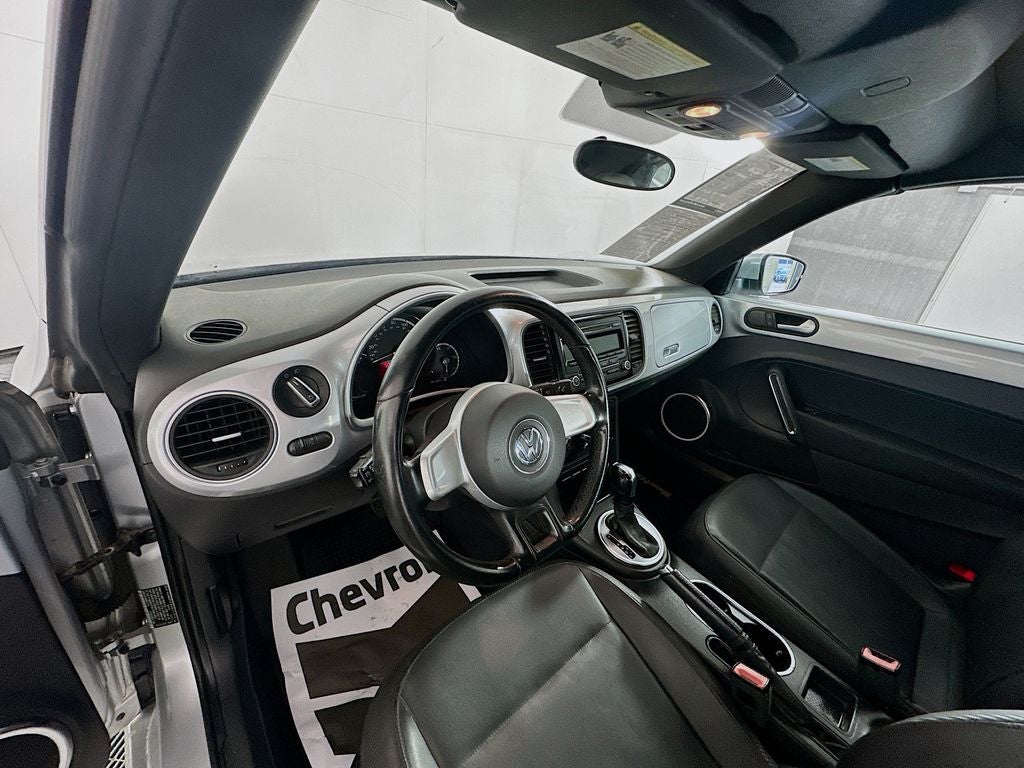 2013 Volkswagen Beetle Convertible 2.5L