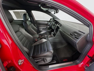 2021 Volkswagen Golf GTI SE