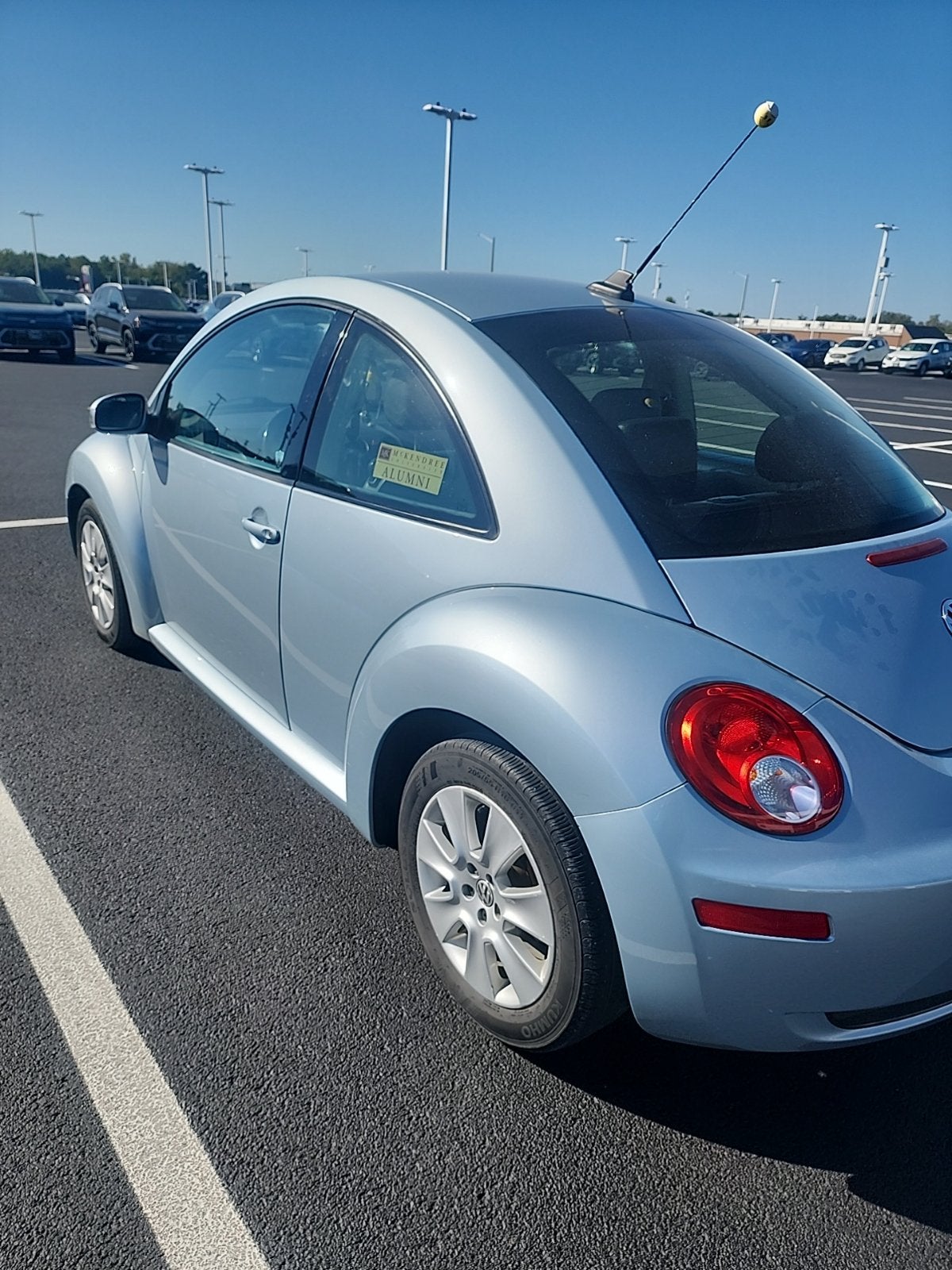 2009 Volkswagen New Beetle S