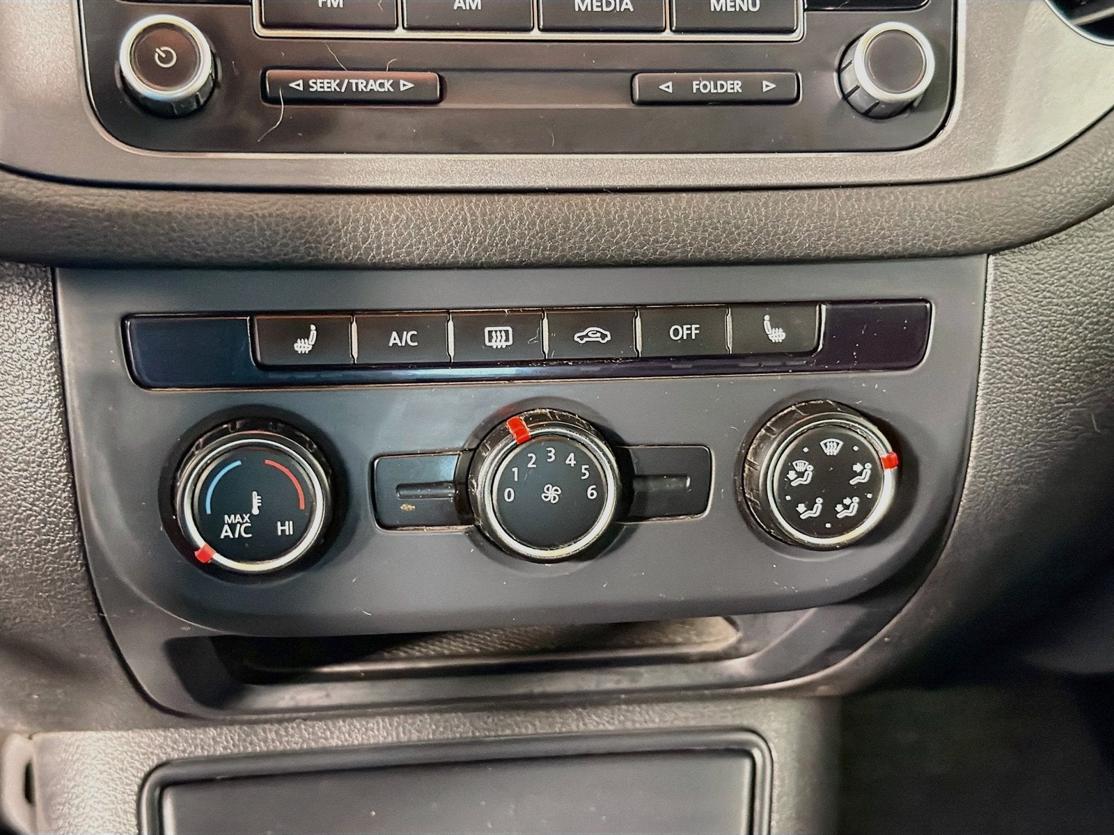 2014 Volkswagen Tiguan SE
