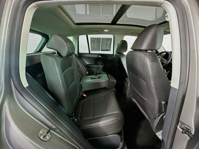 2011 Volkswagen Tiguan SE