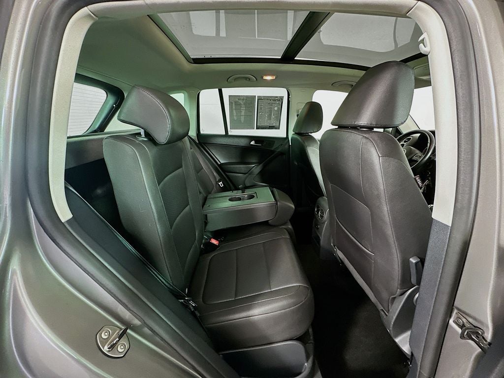 2011 Volkswagen Tiguan SE