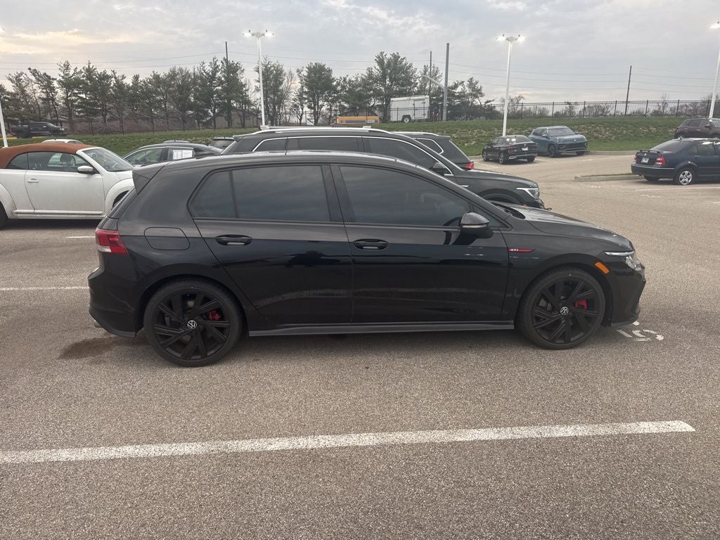 2022 Volkswagen Golf GTI SE