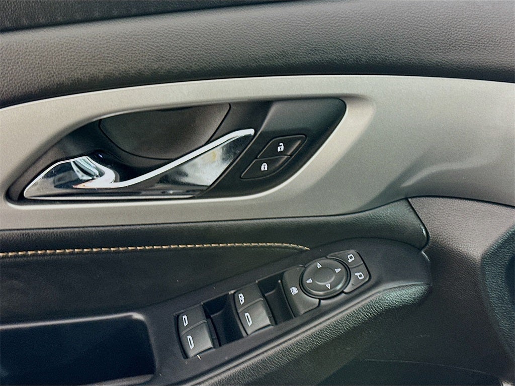 2021 Chevrolet Traverse RS