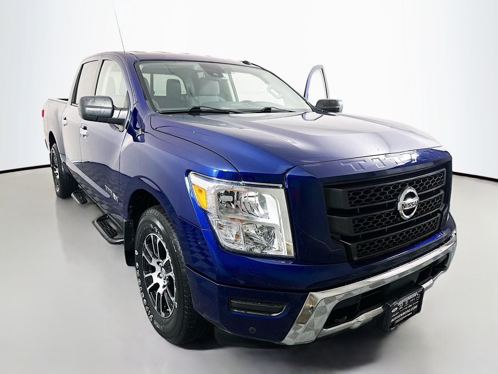 2021 Nissan Titan SV