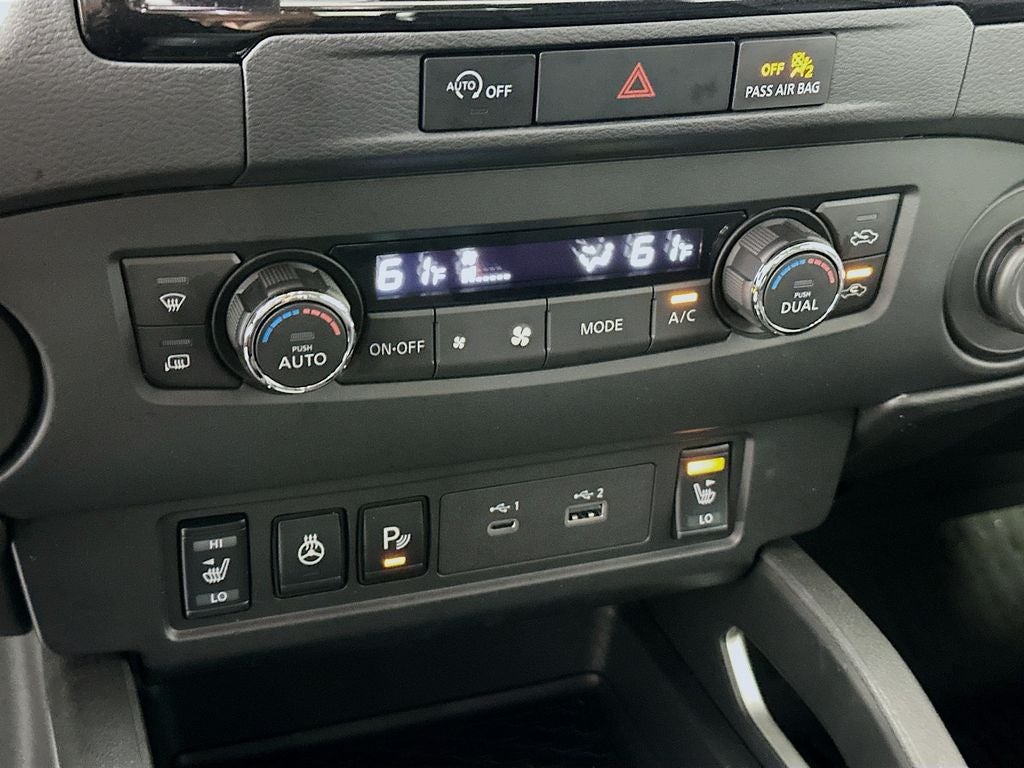 2024 Nissan Frontier SL