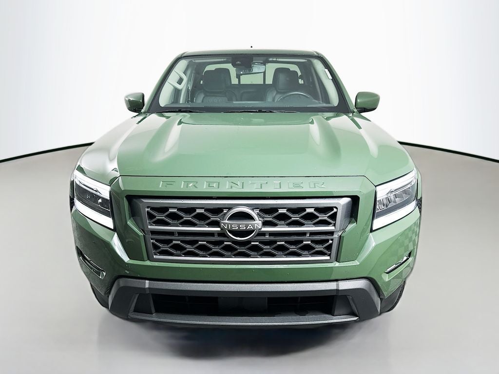 2024 Nissan Frontier SL