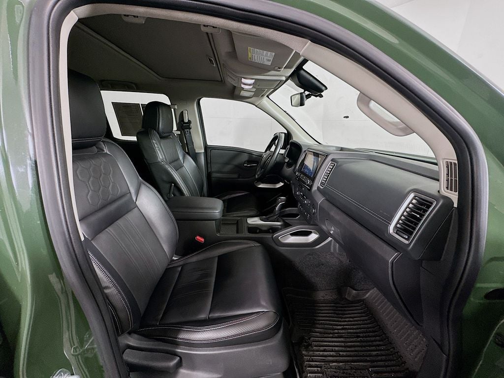 2024 Nissan Frontier SL