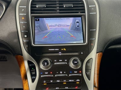 2019 Lincoln Nautilus Select