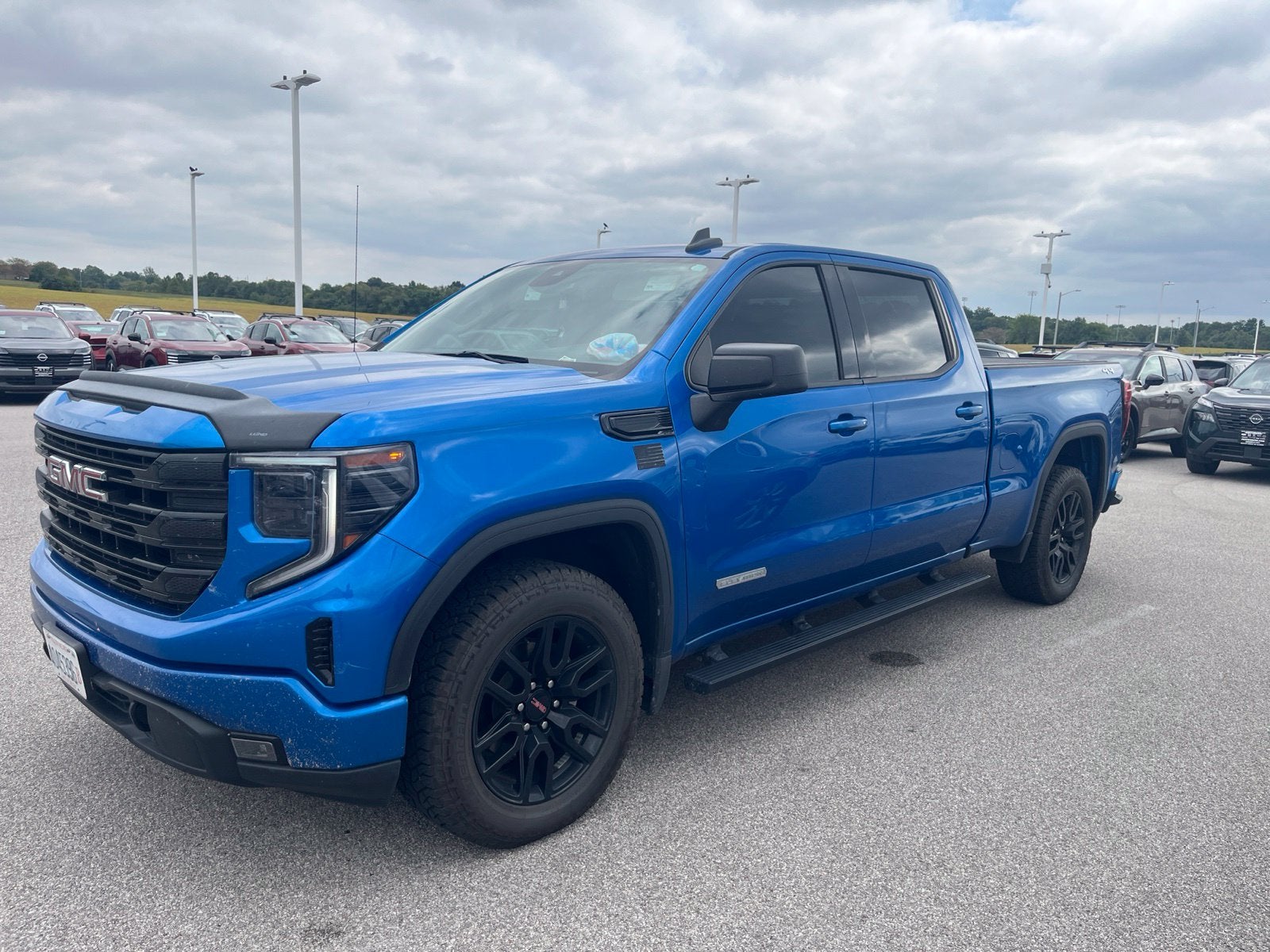 2023 GMC Sierra 1500 Elevation
