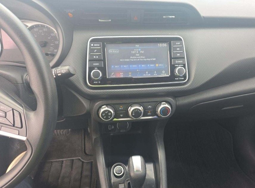 2022 Nissan Kicks S