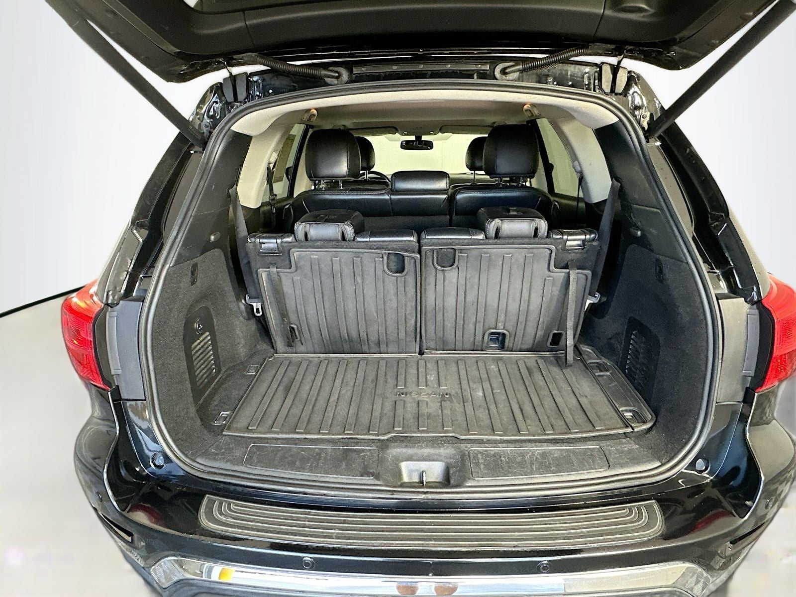 2020 Nissan Pathfinder Platinum