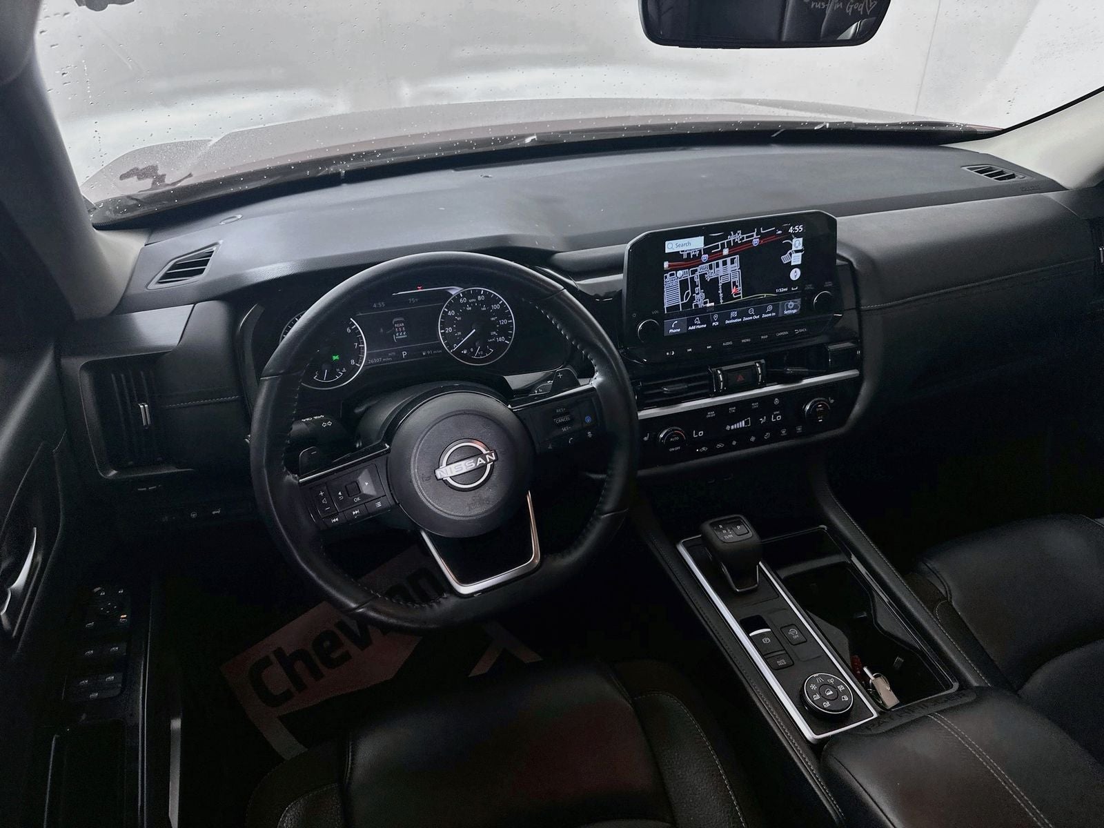 2024 Nissan Pathfinder SL