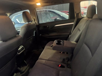 2017 Toyota Highlander LE
