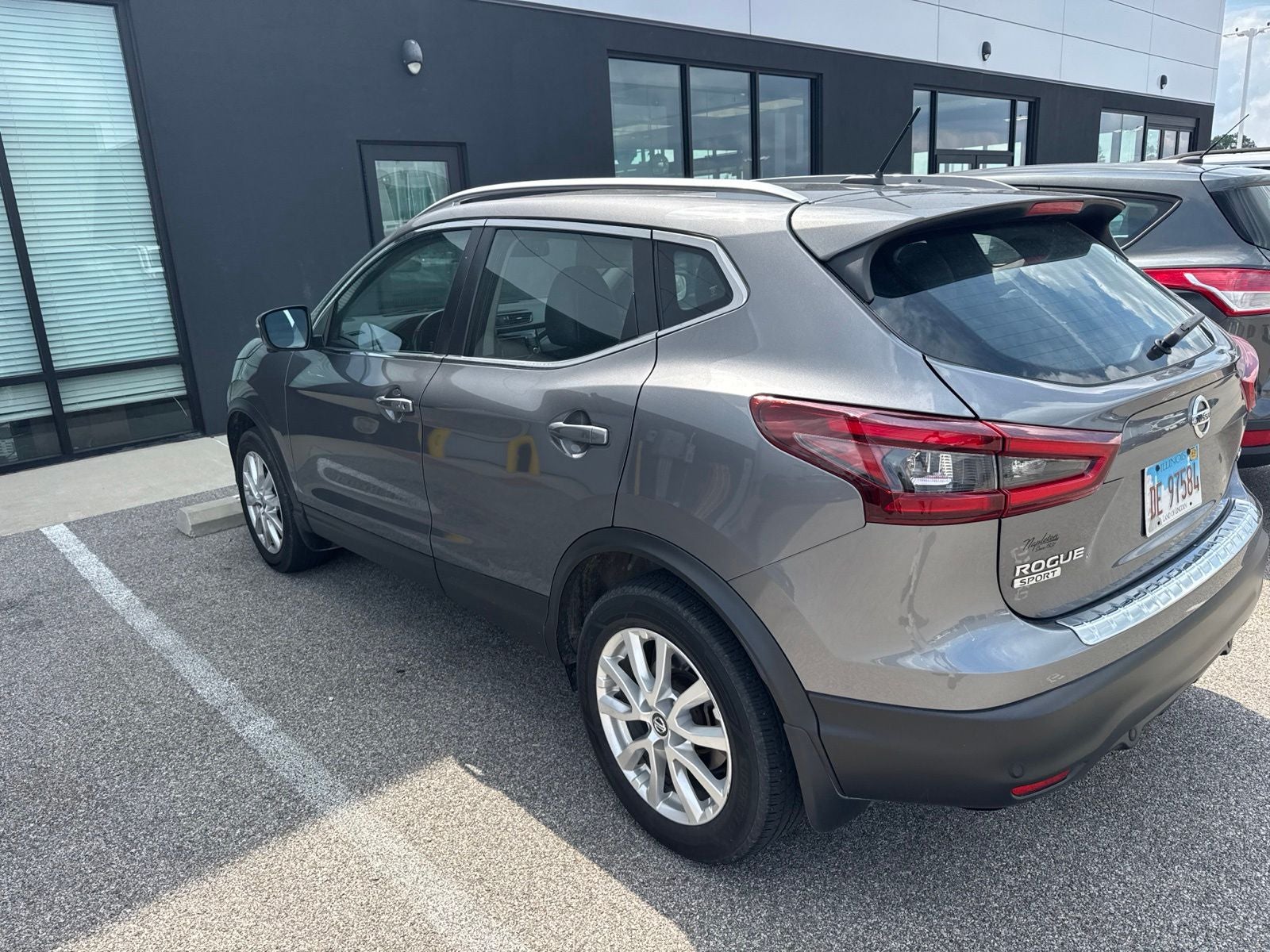2022 Nissan Rogue Sport SV