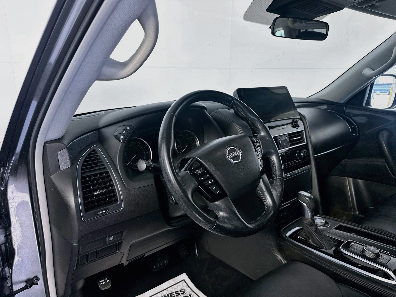 2022 Nissan Armada SV