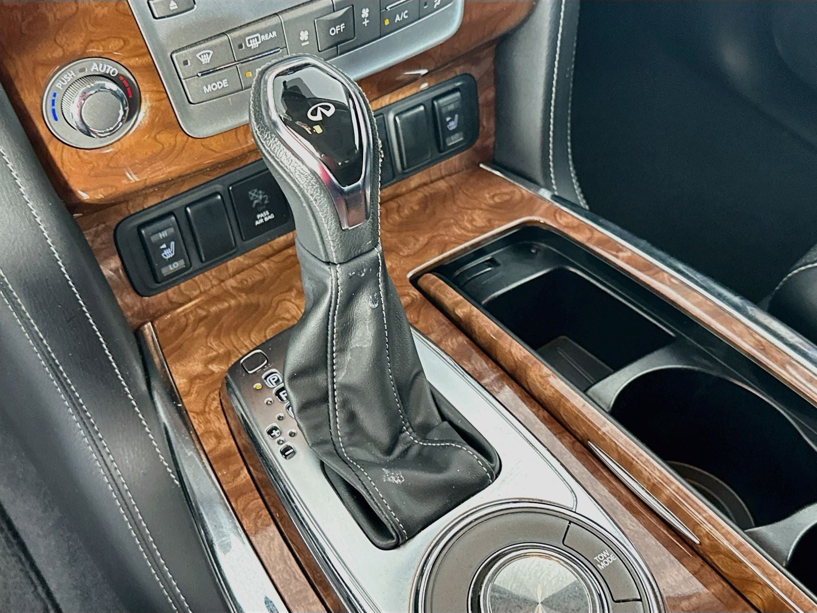 2018 INFINITI QX80 Base