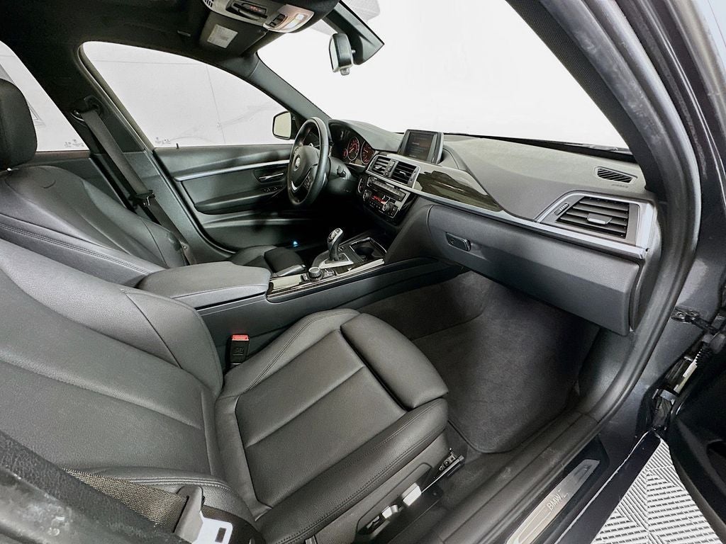 2018 BMW 3 Series 330i