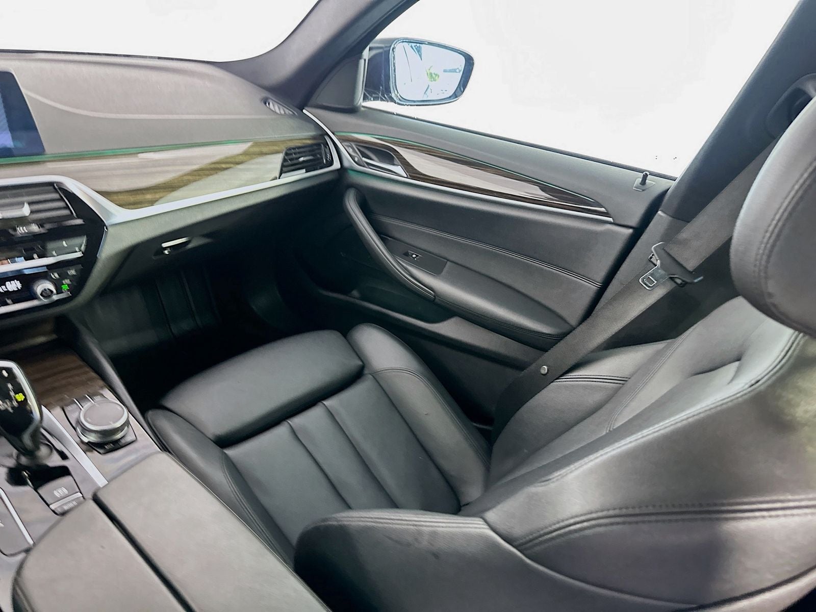 2018 BMW 5 Series 530i
