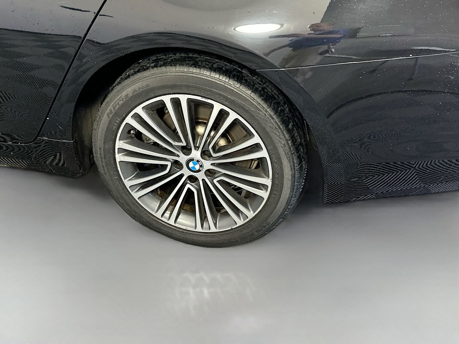 2018 BMW 5 Series 530i